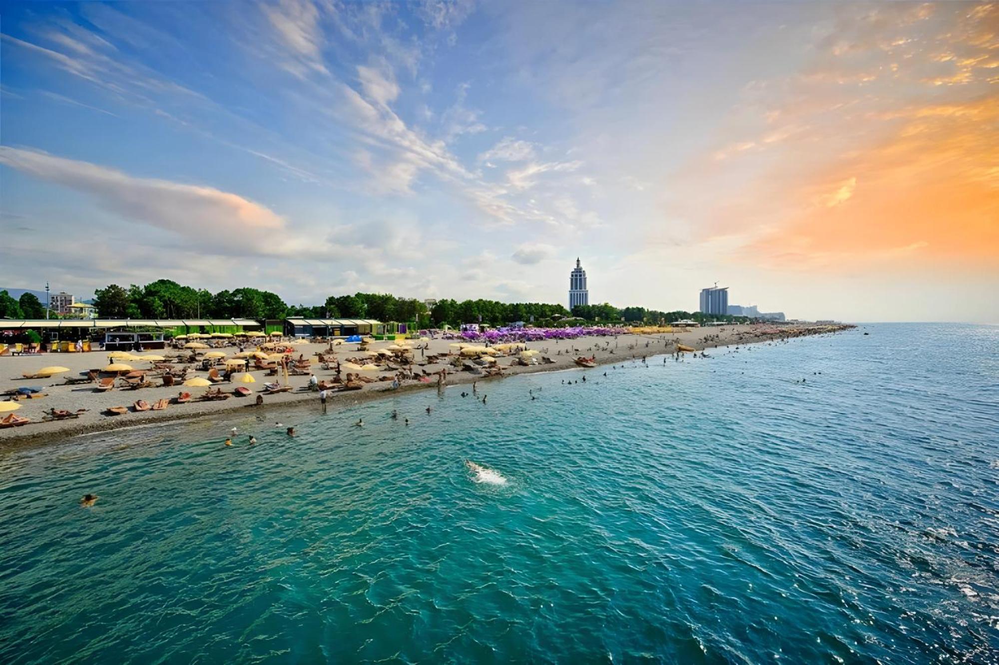 Orbi Batumi City Beach View Hotel エクステリア 写真