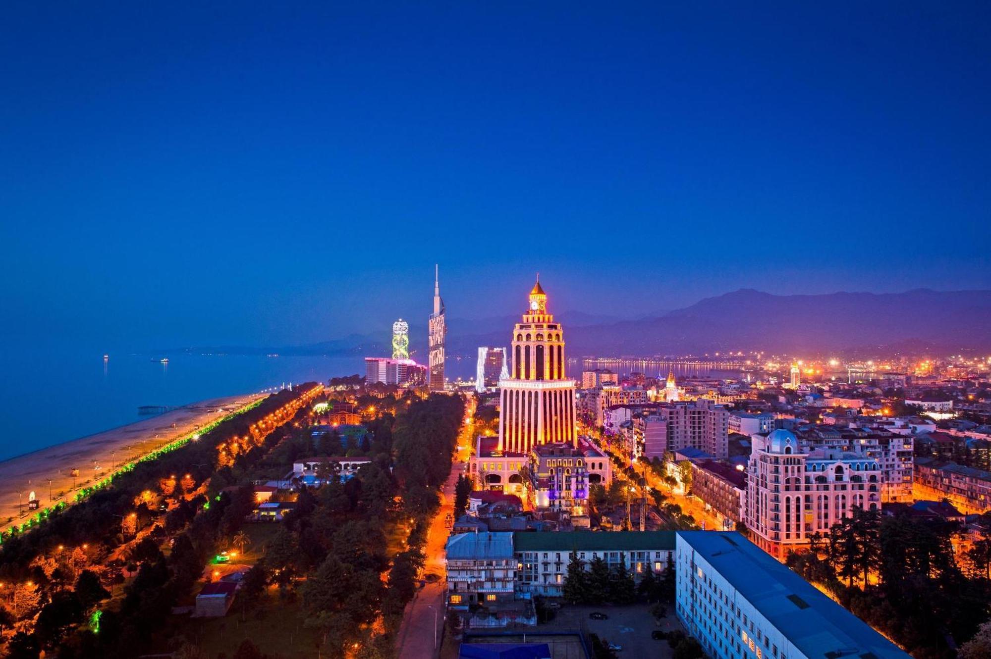 Orbi Batumi City Beach View Hotel エクステリア 写真