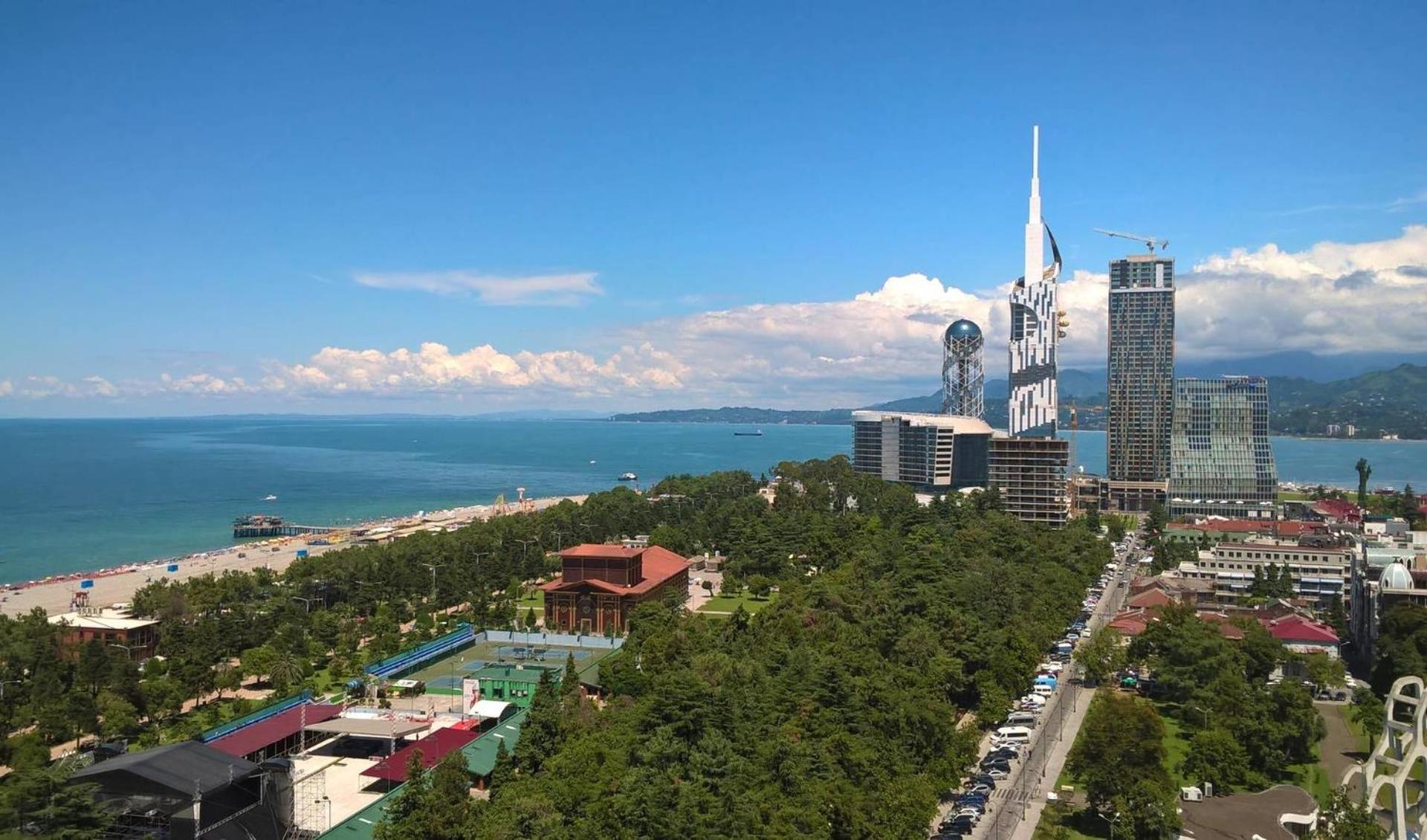 Orbi Batumi City Beach View Hotel エクステリア 写真