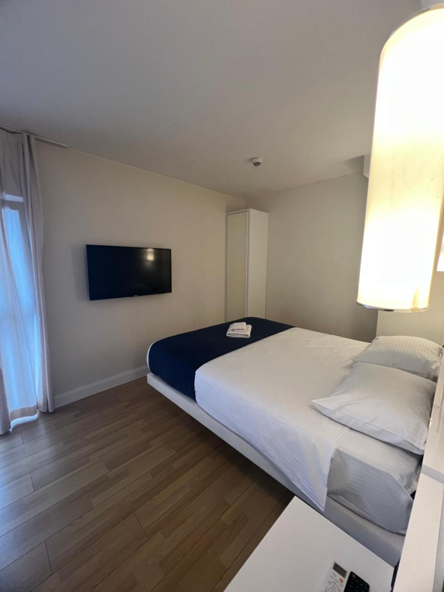 Orbi Batumi City Beach View Hotel エクステリア 写真